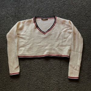 brandy melville white v neck sweater